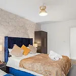 Oceanic Bliss- 2 Bed 2 Bath Free Park Netflix
