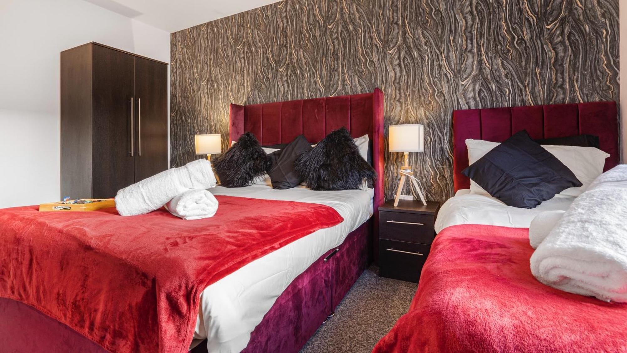 Apartment Oceanic Bliss- 2 Bed 2 Bath Free Park Netflix Birmingham