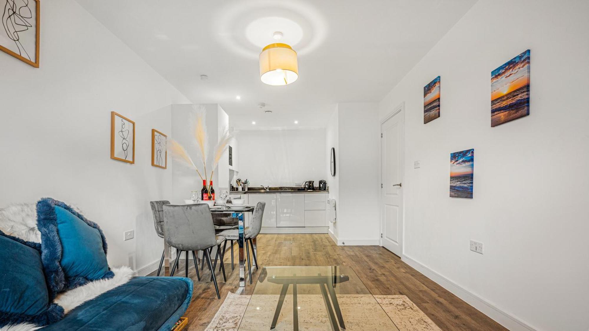 Oceanic Bliss- 2 Bed 2 Bath Free Park Netflix Birmingham